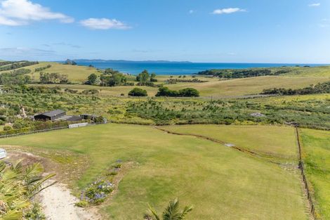 Photo of property in 38 Taipa View Road, Taipa, 0483