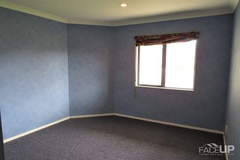 Photo of property in 26 Reybert Place, Massey, Auckland, 0614