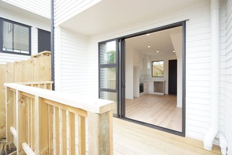 Photo of property in 3/22 Takapu Street, Henderson, Auckland, 0612