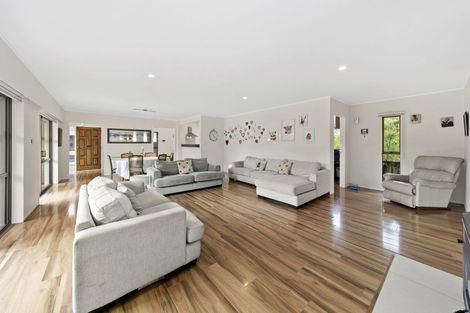 Photo of property in 106 The Circle, Manly, Whangaparaoa, 0930