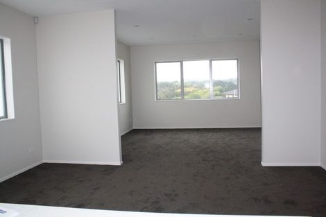 Photo of property in 81 San Valentino Drive, Henderson, Auckland, 0612