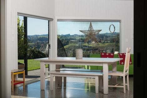 Photo of property in 28 Hanlow Place, Pyes Pa, Tauranga, 3112