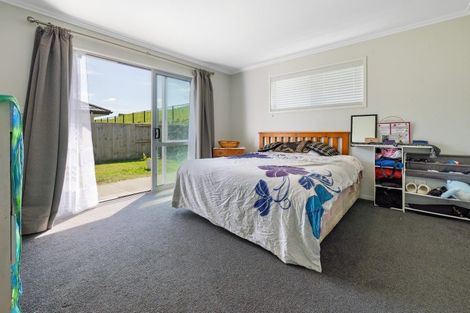 Photo of property in 16 Stingray Drive, Omokoroa, 3114
