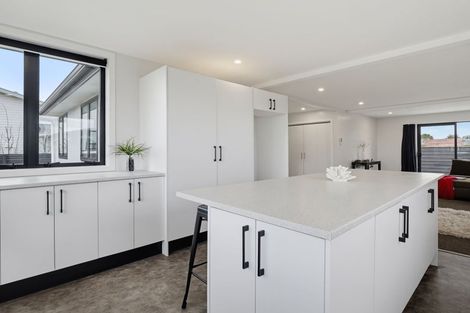Photo of property in 158a Cornfoot Street, Castlecliff, Whanganui, 4501