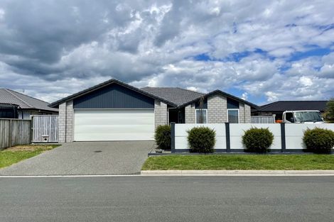 Photo of property in 7 Hiria Crescent, Papamoa Beach, Papamoa, 3118