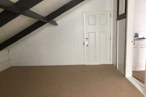 Photo of property in 1/27 Aeroview Drive, Beach Haven, Auckland, 0626