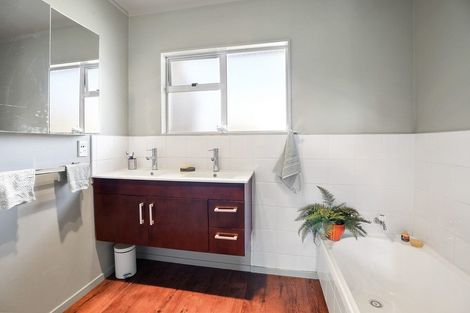 Photo of property in 229 Racecourse Road, Cambridge, 3493