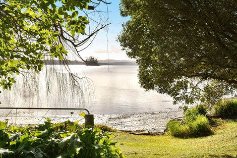 Photo of property in 103 Ridge Road, Howick, Auckland, 2014