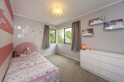 Photo of property in 75 Geraldine Crescent, Cloverlea, Palmerston North, 4412