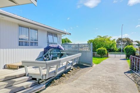 Photo of property in 15 Puriri Crescent, Edgecumbe, 3120