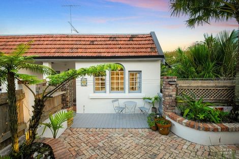Photo of property in 2/39 Anglesea Street, Freemans Bay, Auckland, 1011