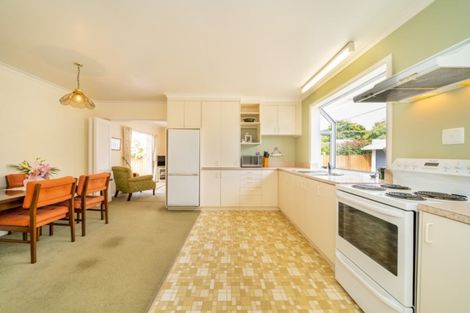 Photo of property in 96 Fraser Crescent, Elderslea, Upper Hutt, 5018