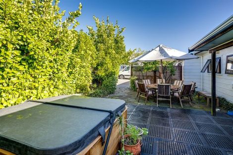 Photo of property in 2 Yeo Place, Taradale, Napier, 4112