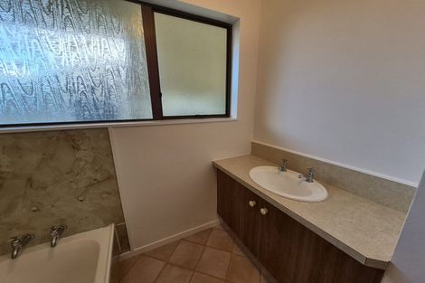 Photo of property in 16 Clive Road, Katikati, 3129