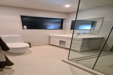 Photo of property in 3 The Terrace, Herald Island, Auckland, 0618