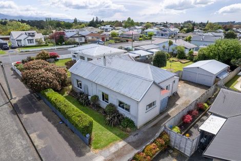 Photo of property in 18 Cadman Street, Dannevirke, 4930