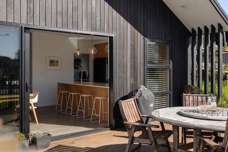 Photo of property in 14 Hayward Place, Ohauiti, Tauranga, 3112