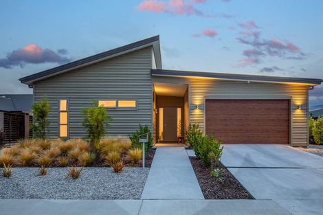 Photo of property in 37 Larch Crescent, Alexandra, 9320