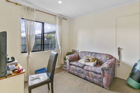 Photo of property in 10 Ettrick Lane, Papakura, 2110