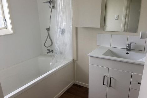 Photo of property in 28 Landscape Road, Papatoetoe, Auckland, 2025