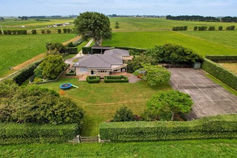 Photo of property in 1048 Normanby Road, Manaia, Hawera, 4678
