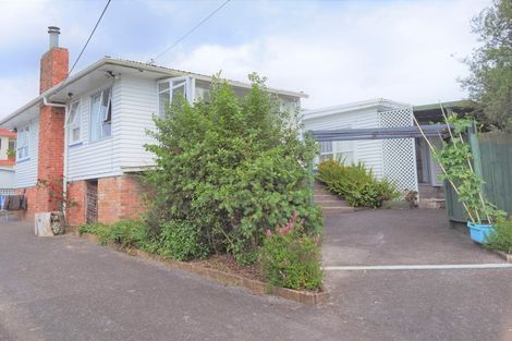 Photo of property in 228 Whitney Street, Blockhouse Bay, Auckland, 0600