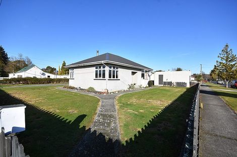 Photo of property in 9 Ossian Street, Milton, 9220