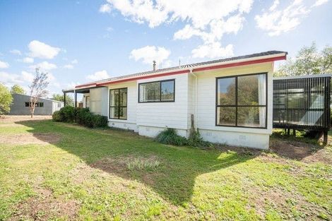 Photo of property in 765 Makerua Road, Tokomaru, Palmerston North, 4474