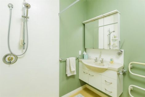 Photo of property in 37 Franklyn Street, Nelson South, Nelson, 7010