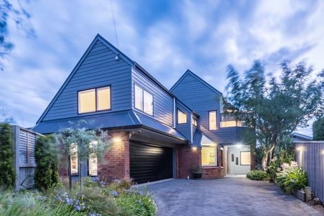 Photo of property in 10 Indus Street, Khandallah, Wellington, 6035