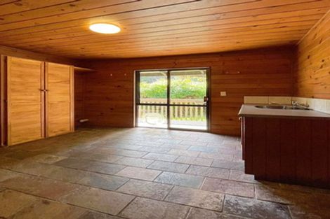 Photo of property in 17 Kay Road, Swanson, Auckland, 0614