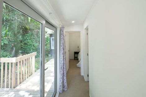 Photo of property in 37 Western Road, Laingholm, Auckland, 0604