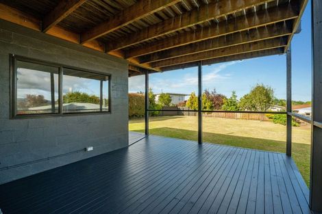 Photo of property in 19 Ingle Avenue, Waipahihi, Taupo, 3330