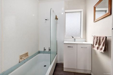 Photo of property in 15 Ellicott Road, Nawton, Hamilton, 3200