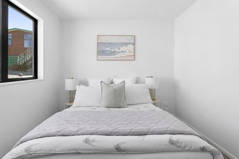 Photo of property in 6/11 Stottholm Road, Titirangi, Auckland, 0604