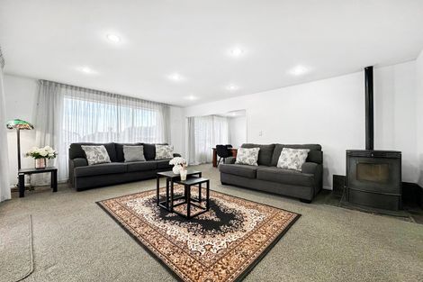 Photo of property in 58 Denise Crescent, Hornby, Christchurch, 8042