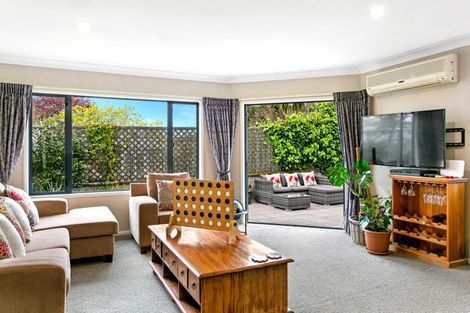 Photo of property in 9 Sunset Street, Hilltop, Taupo, 3330