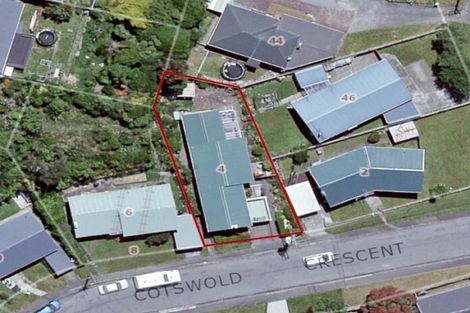 Photo of property in 4 Cotswold Crescent, Newlands, Wellington, 6037