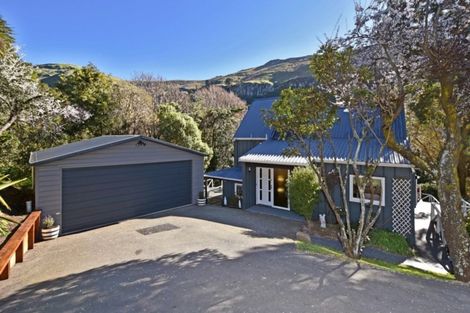 Photo of property in 18 Evans Pass Road, Sumner, Christchurch, 8081