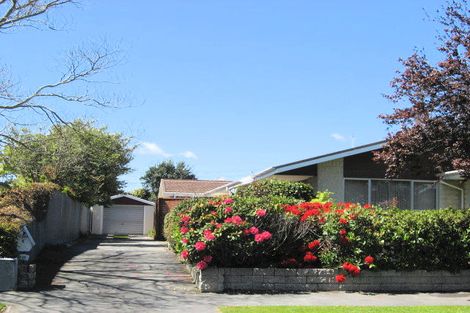 Photo of property in 1/16 Oakfield Street, Burnside, Christchurch, 8053