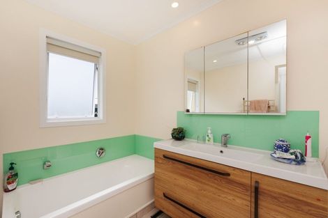 Photo of property in 69 Seabury Avenue, Foxton Beach, Foxton, 4815