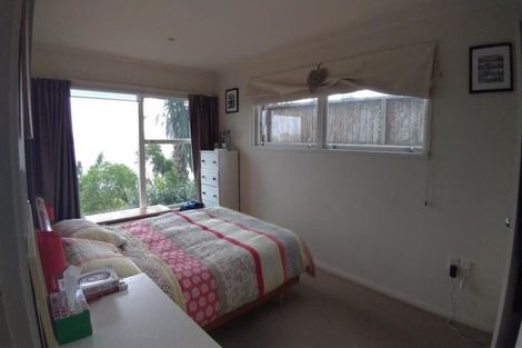 Photo of property in 2/198 Hurstmere Road, Takapuna, Auckland, 0622