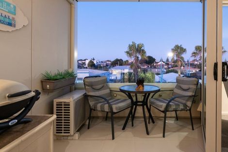 Photo of property in Algarve Apartments, 305/332 Maunganui Road, Mount Maunganui, 3116