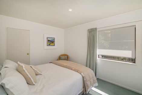 Photo of property in 2 Puriri Place, Whitianga, 3510