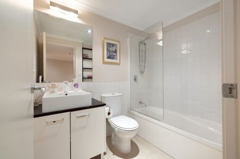 Photo of property in Algarve Apartments, 305/332 Maunganui Road, Mount Maunganui, 3116