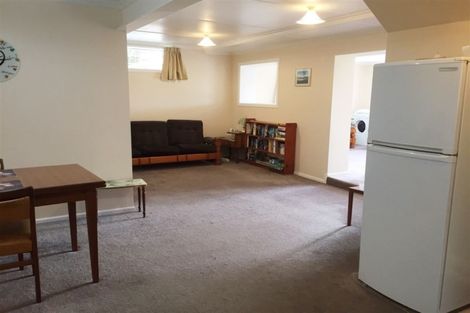 Photo of property in 313 Mangorei Road, Merrilands, New Plymouth, 4312