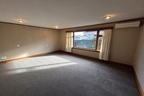 Photo of property in 37 Worthy Street, Ilam, Christchurch, 8041