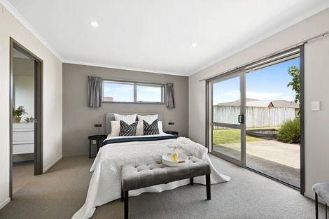 Photo of property in 11 Trauzer Place, Flagstaff, Hamilton, 3210