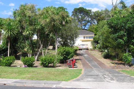 Photo of property in 24 Alexander Avenue, Torbay, Auckland, 0630