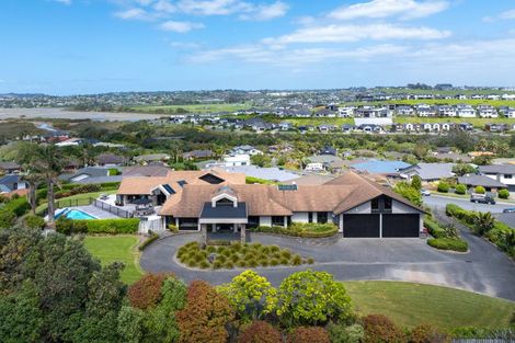 Photo of property in 115 Grand Drive, Orewa, 0931
